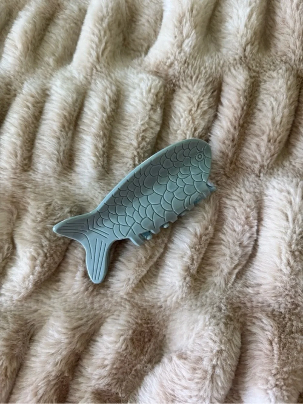 Set Active resort fish claw clip